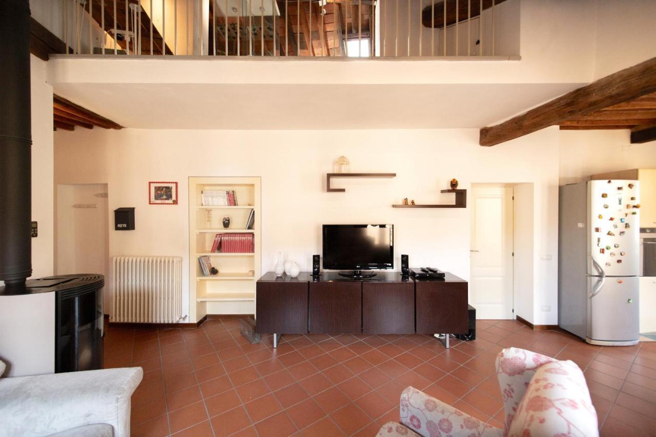 Serena Apartment, Cosy Close Center Town Lucca Bagian luar foto