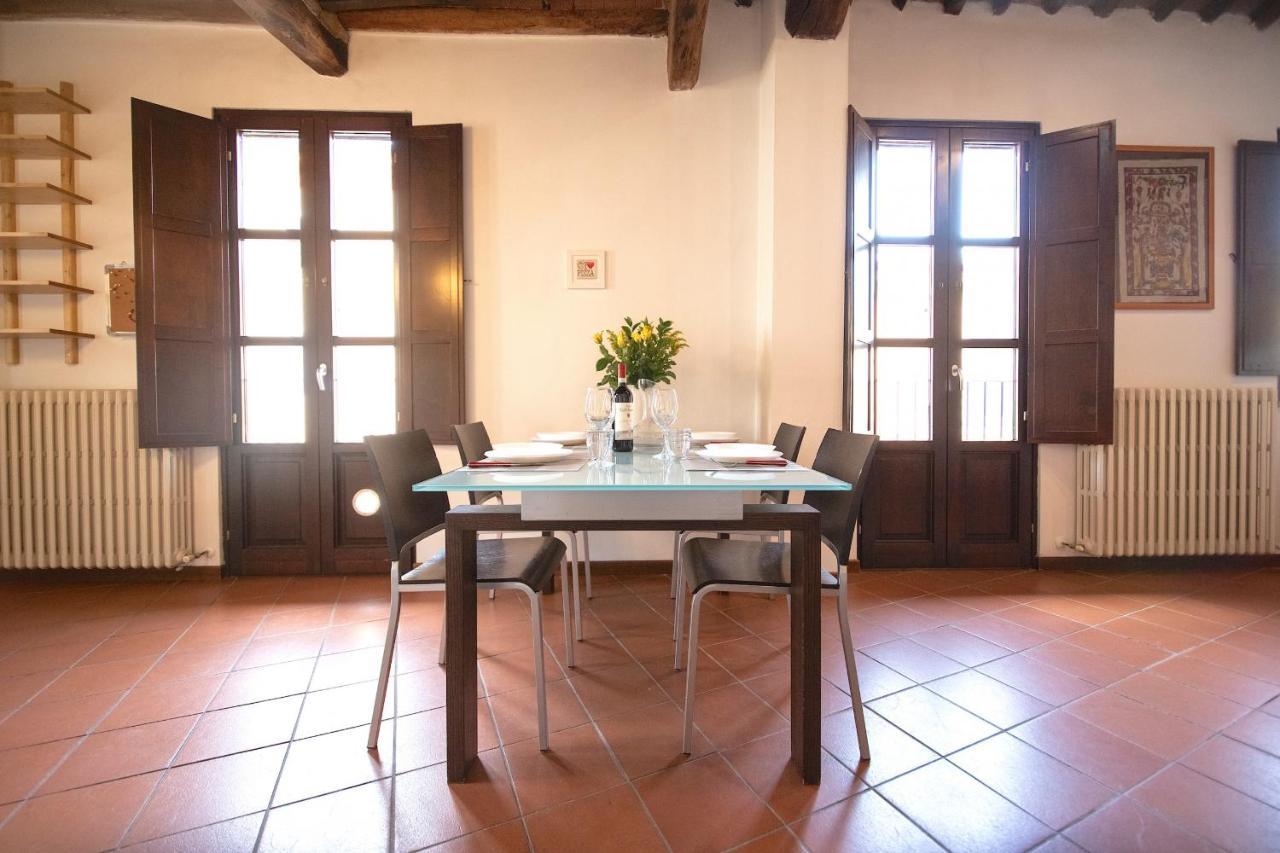 Serena Apartment, Cosy Close Center Town Lucca Bagian luar foto