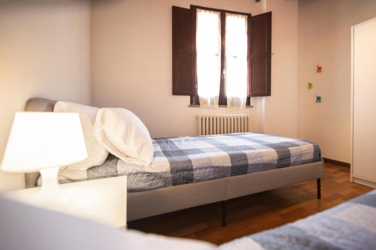 Serena Apartment, Cosy Close Center Town Lucca Bagian luar foto