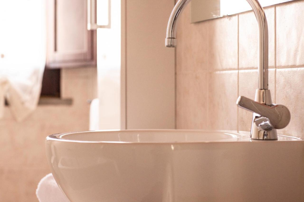Serena Apartment, Cosy Close Center Town Lucca Bagian luar foto
